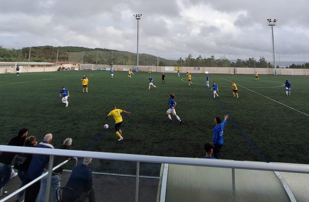 El Camariñas F.C. lidera la Liga da Costa