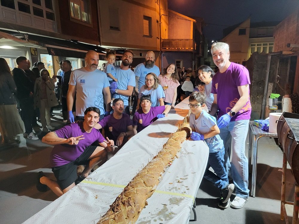 En Camelle preparan un bocadillo de máis de 12 metros de lonxitude
